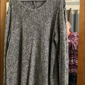 Black and gray long sleeve sweater size 2X